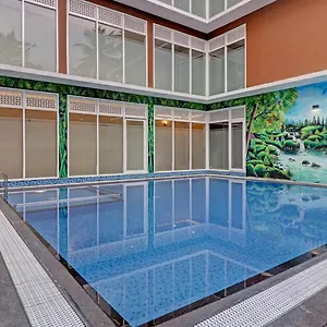 Hotel Treebo Golden Terminal, Airport